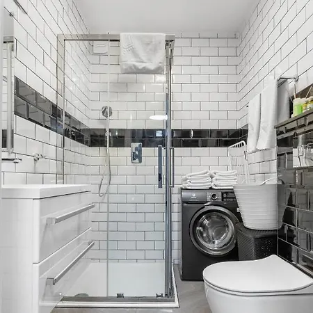 Pod Warszawa & & Grota Solna Villa