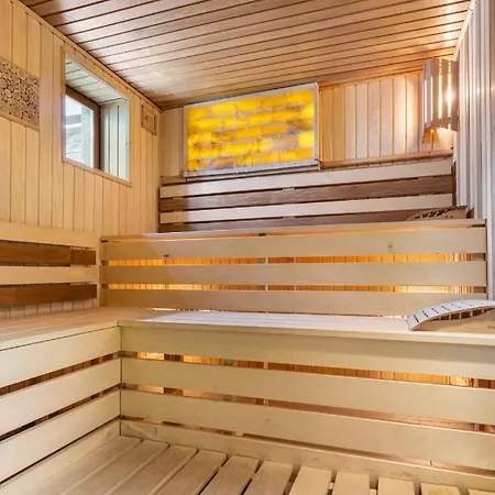 Villa Pod Warszawa & & Grota Solna Rybie