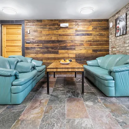 Villa Pod Warszawa & & Grota Solna